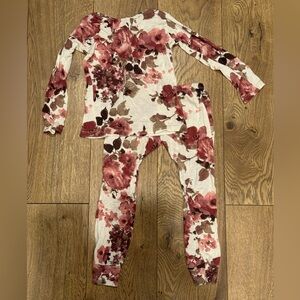 Cozys Soft Floral Long Sleeve Girls Pajama Set